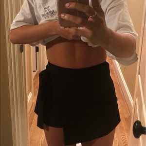 Black Skort